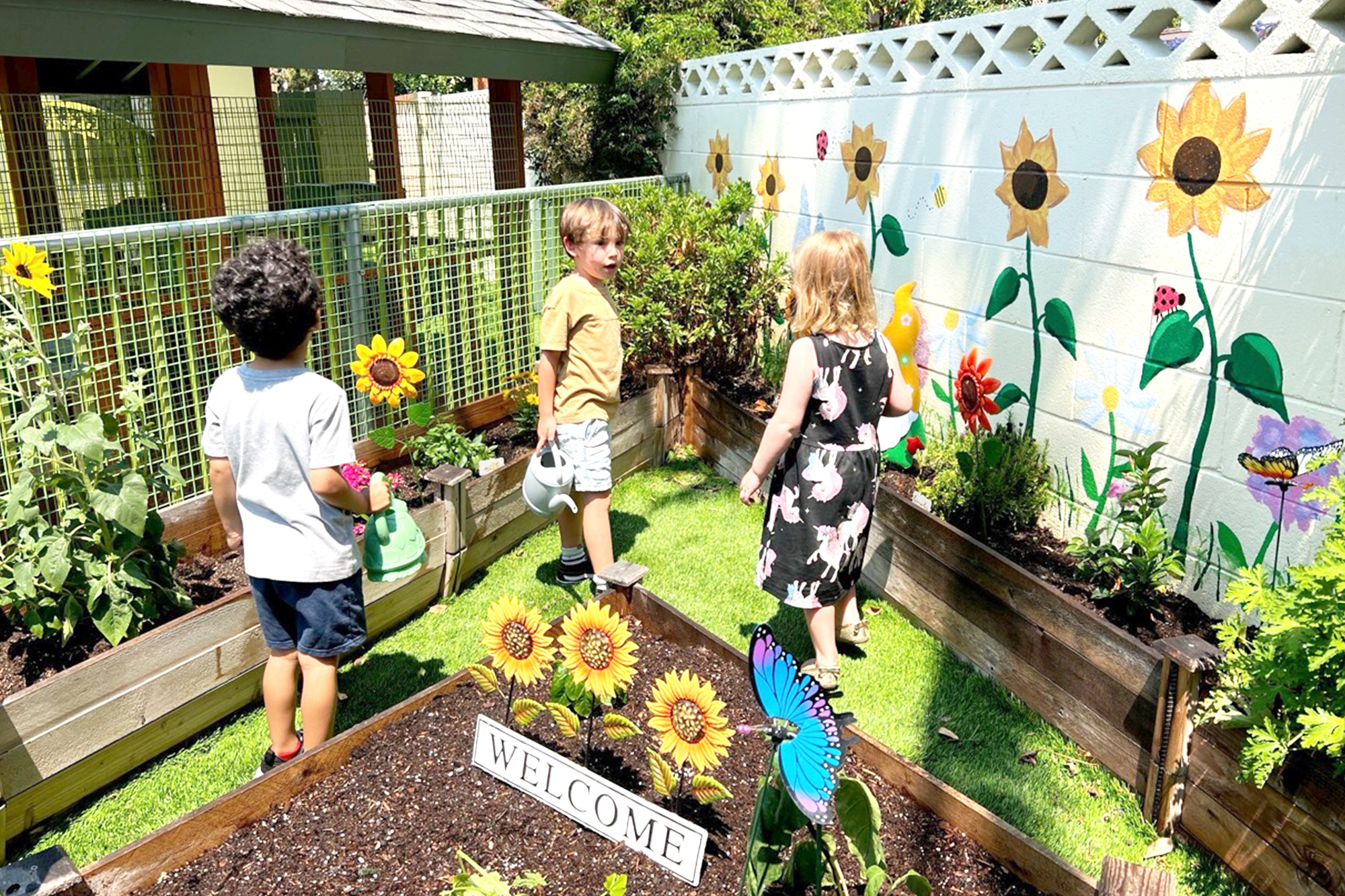 Safe and fun outdoor play facility in Brea Preschool